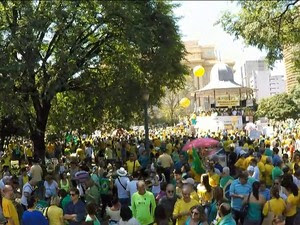 Protesto em Belo Horizonte (Gnews)  (Foto: Reprodução GloboNews)