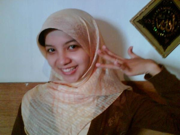 http://bud1prasety0.files.wordpress.com/2010/04/jilbab-friendster-cantik-02.jpg