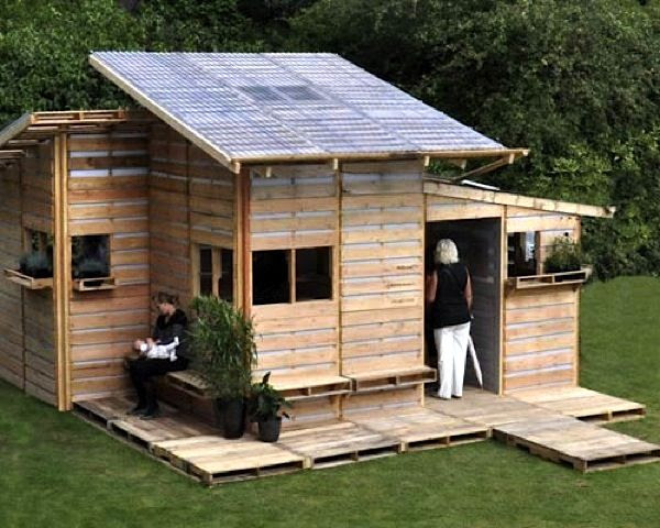 upcycled pallets #chicken coop? | Ideas for Rhianna | Pinterest