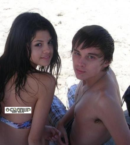 selena gomez and demi lovato bikini pics. Selena Gomez personal ikini