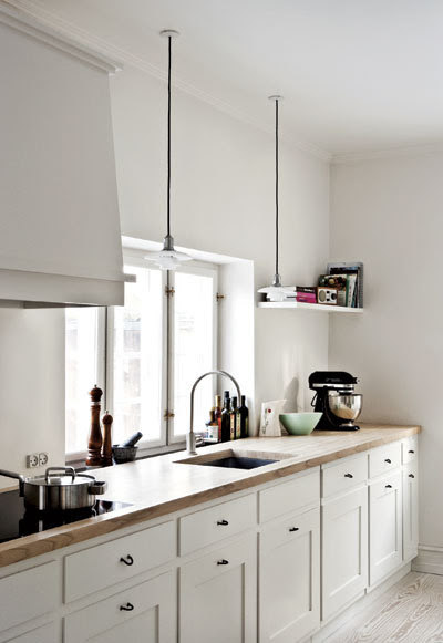 black &amp; white kitchen