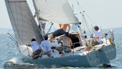 J/30s sailing NA in Annapolis, MD