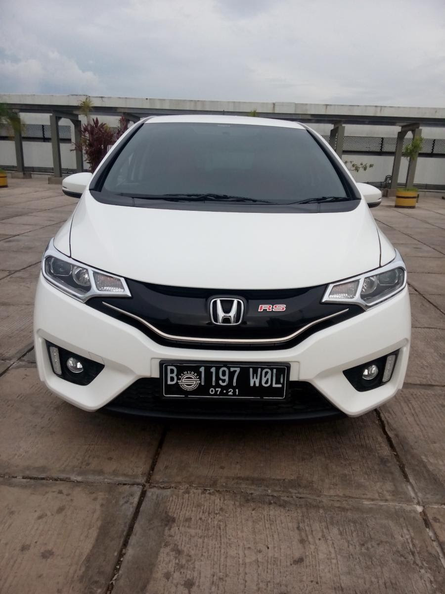Honda Jazz Rs Matic 2016 Putih Km 3000 MobilBekascom