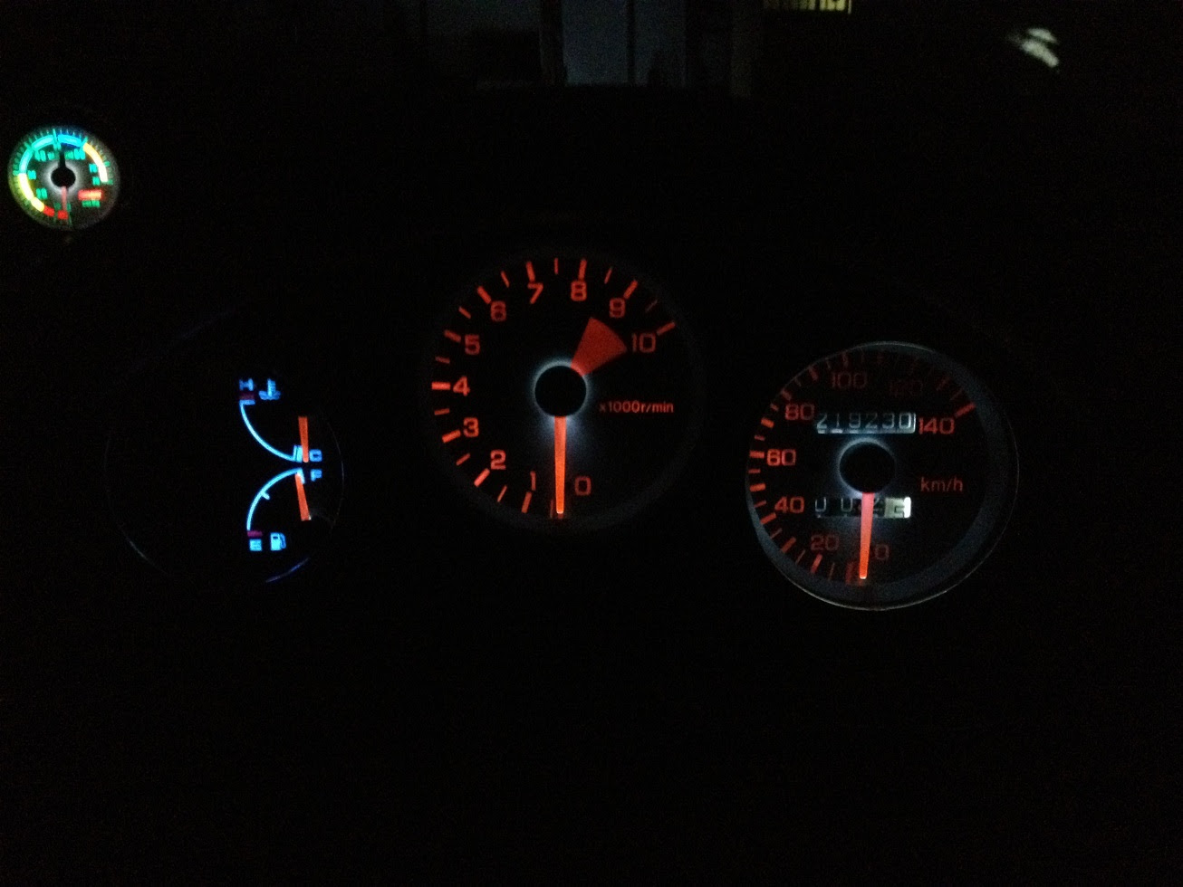 明日はドッチだ メーター球をledに換えてみる