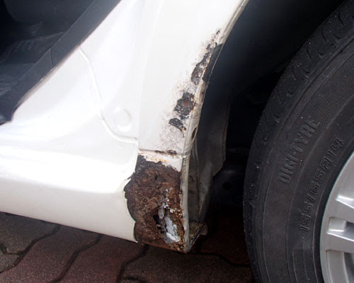 Diyで車の大サビfrp補修 前編 ｄｉｙまにあ