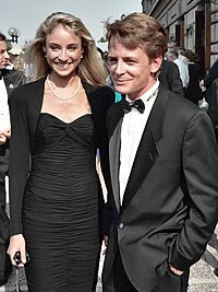 lauren miller family ties