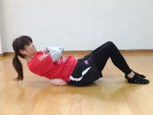 スモールボールでお腹集中10分コース ブログ スポーツクラブnap 山口市のフィットネス ジム スイミング