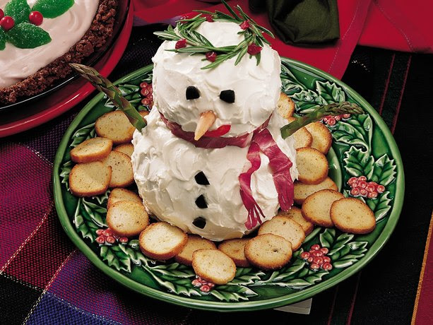 Make-Ahead Snowman Cheese Ball