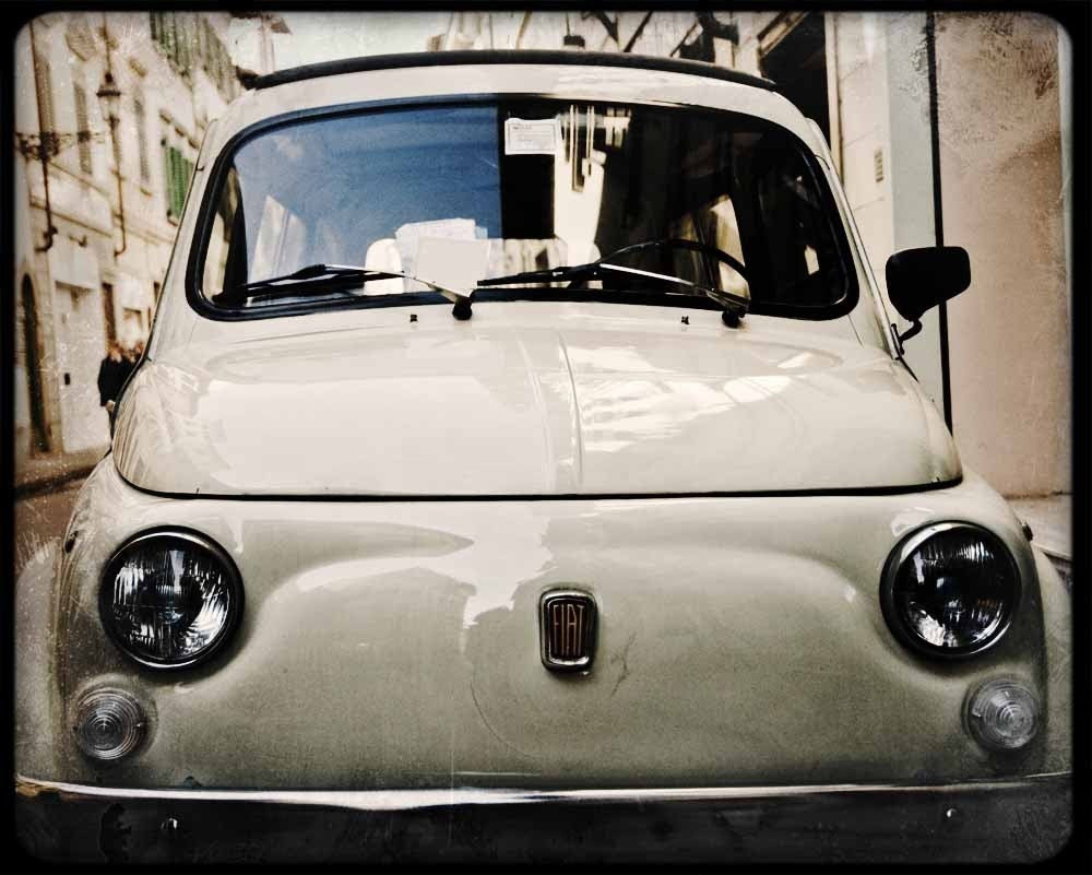 TITLE: Vintage Fiat 500 cream