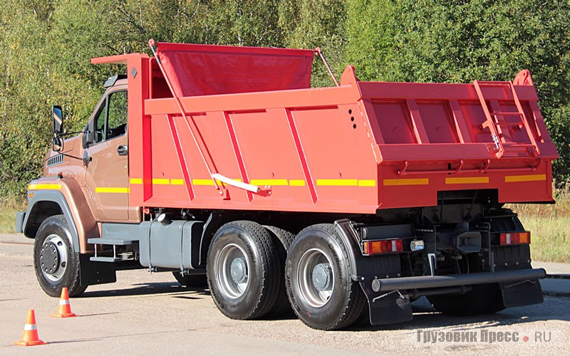 Caminhão basculante para construção Ural-NEXT C25.330 6x4 (mod. 73945-0005121)