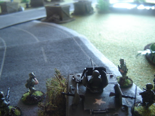 Second Squad moving in