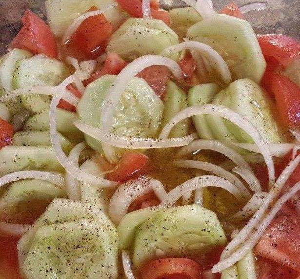 Balsamic Cucumber Salad