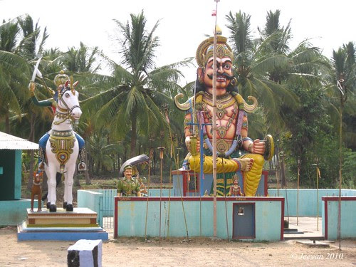 majestic statue