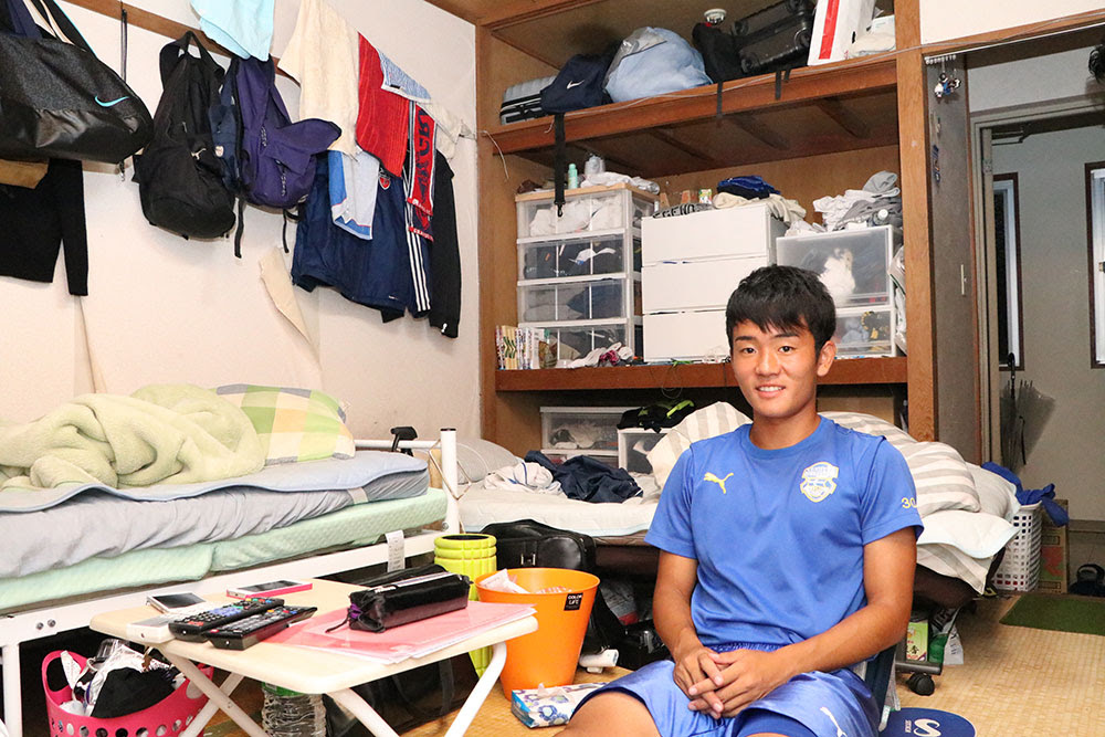 前橋育英高校サッカー部の寮生の１日を円グラフにしてみた ヤンサカ