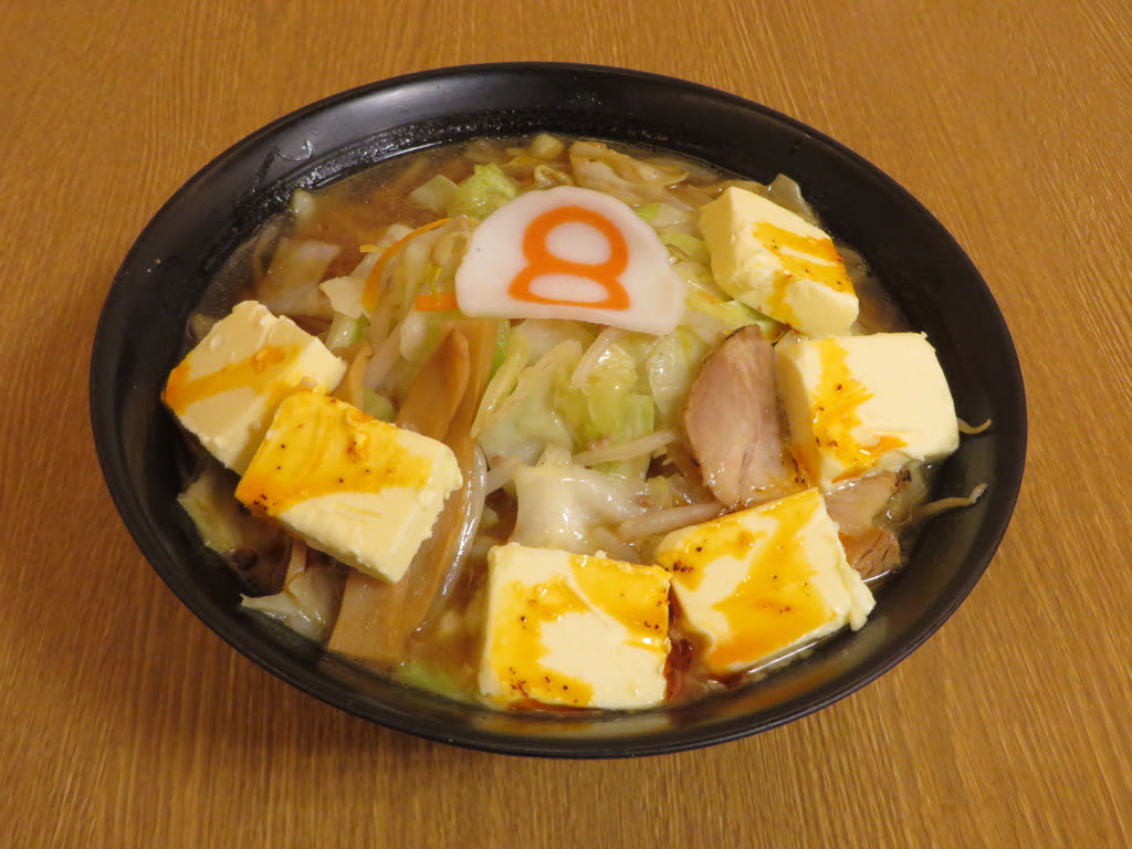 バター風味増し増し増しの衝撃 北陸のソウルフード 8番らーめん 常連が発明した食べ方がスゴい ぐるなび みんなのごはん