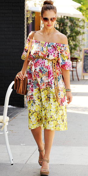 FULL BLOOM  photo | Jessica Alba