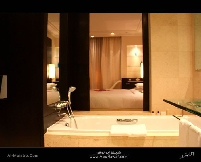 … بعضك كثيره شوي منه كفانـيـ … غيرك كثيره لو عطاني شويا … ‎( بارك حياه جدهـ )‎‎