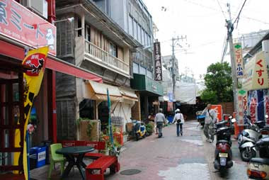 沖縄県の古い町並み