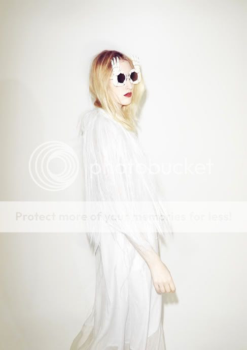 white,fur,maxi,sunglasses
