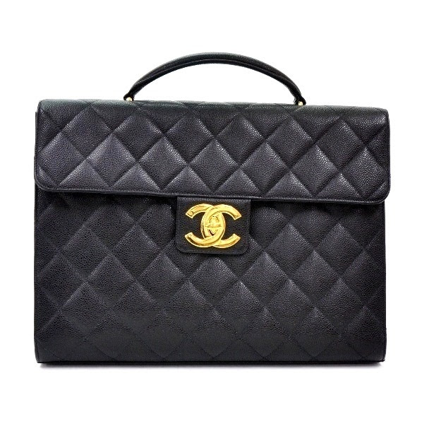 ... ONLY mint vintage CHANEL BAGS @ PILGRIM NYC 70 orchard street NYC
