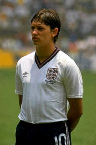 http://tidakmenarik.files.wordpress.com/2009/07/lineker.jpg