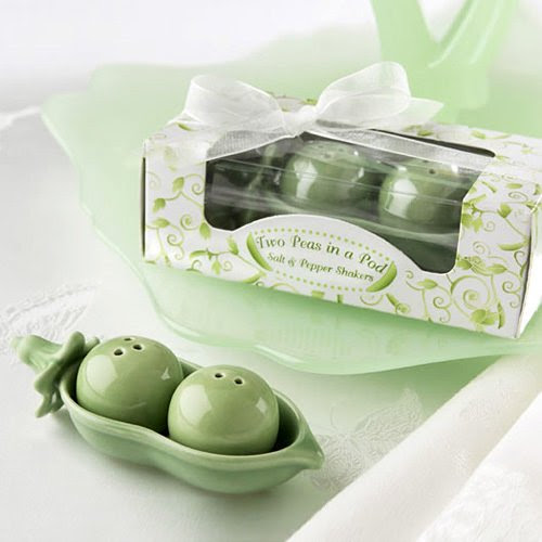 While you're planning your LGBT wedding, consider these 8 Spring Gay Wedding Favor Essentials put together by www.abrideonabudget.com in conjunction with LGBT-friendly Beau-Coup.com.