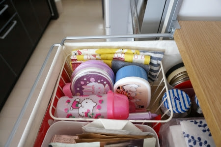 幼稚園 お弁当グッズの収納 しましま日記