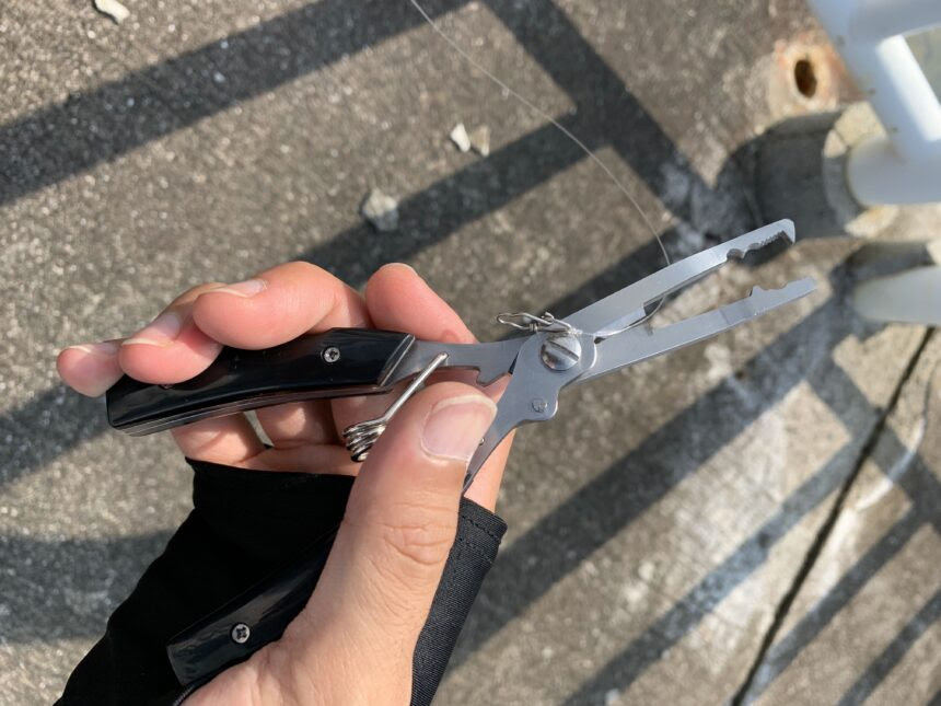 Daiso ダイソー のコストパフォーマンスに優れた フィッシングプライヤー ツリmono