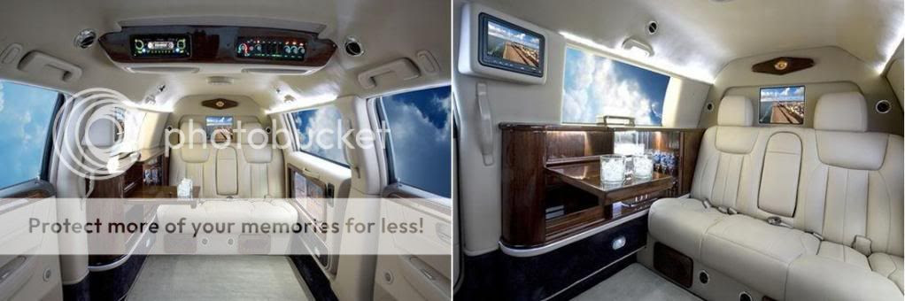 Mercedes Limousine
