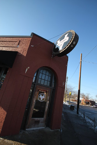 Outside Victory 44