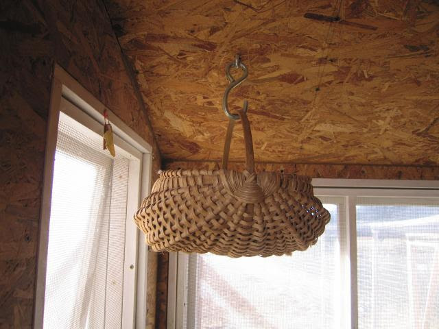 ... Solar Heated - Solar Powered Chicken Coop - BackYard Chickens