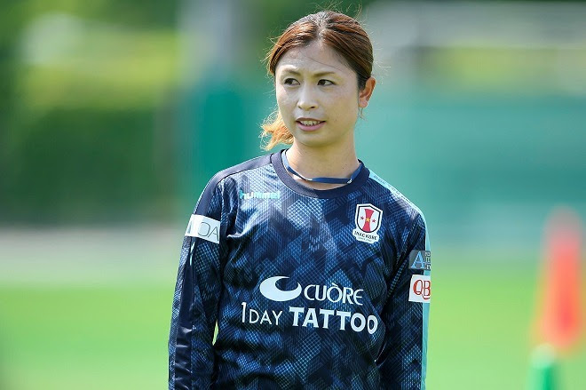 可愛い なでしこ 鮫島彩が披露した 餃子マスク にファン騒然 出産直後の女子プロゴルファーも反応 サッカーダイジェストweb