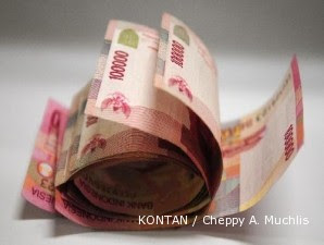 Rupiah bergerak tipis mendekati level terkuat tujuh tahun