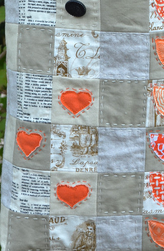 Mouthy Stitches Bag - detail