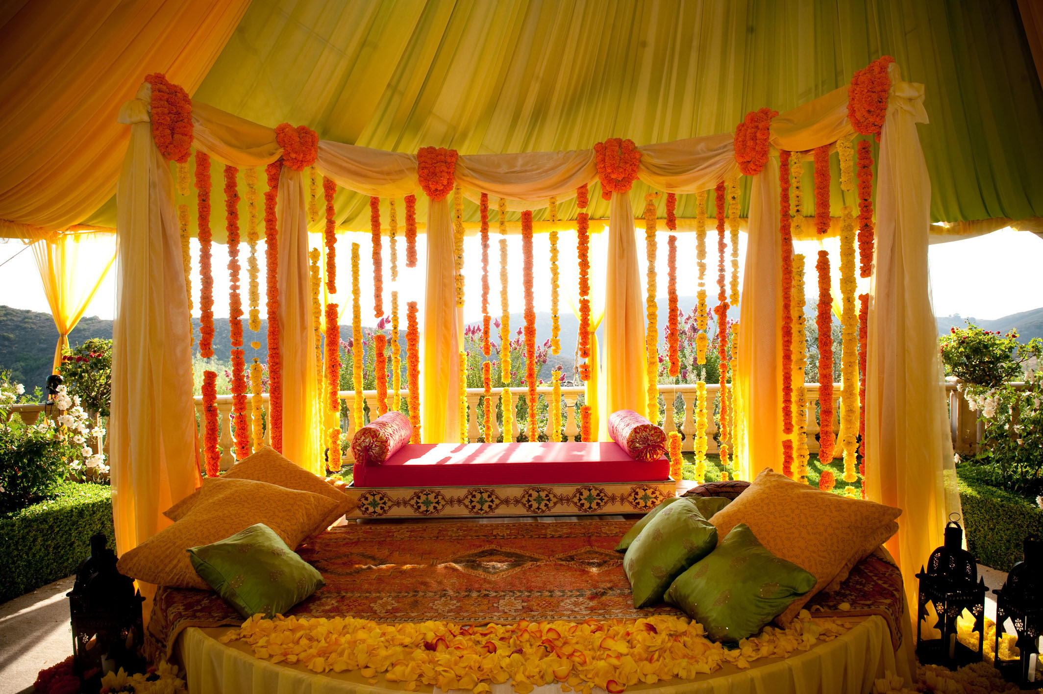 Indian wedding decorations Mona Bagla Indian wedding decorations Mona Bagla