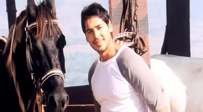 http://i298.photobucket.com/albums/mm253/blogspot_images/Gumnaam/PDVD_005.jpg