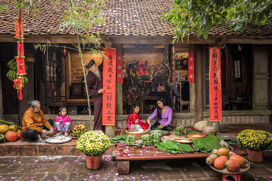 Tet Holiday Traditional Vietnamese Lunar New Year Fengshui Elite