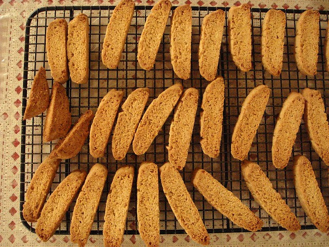 brown butter oatmeal biscotti