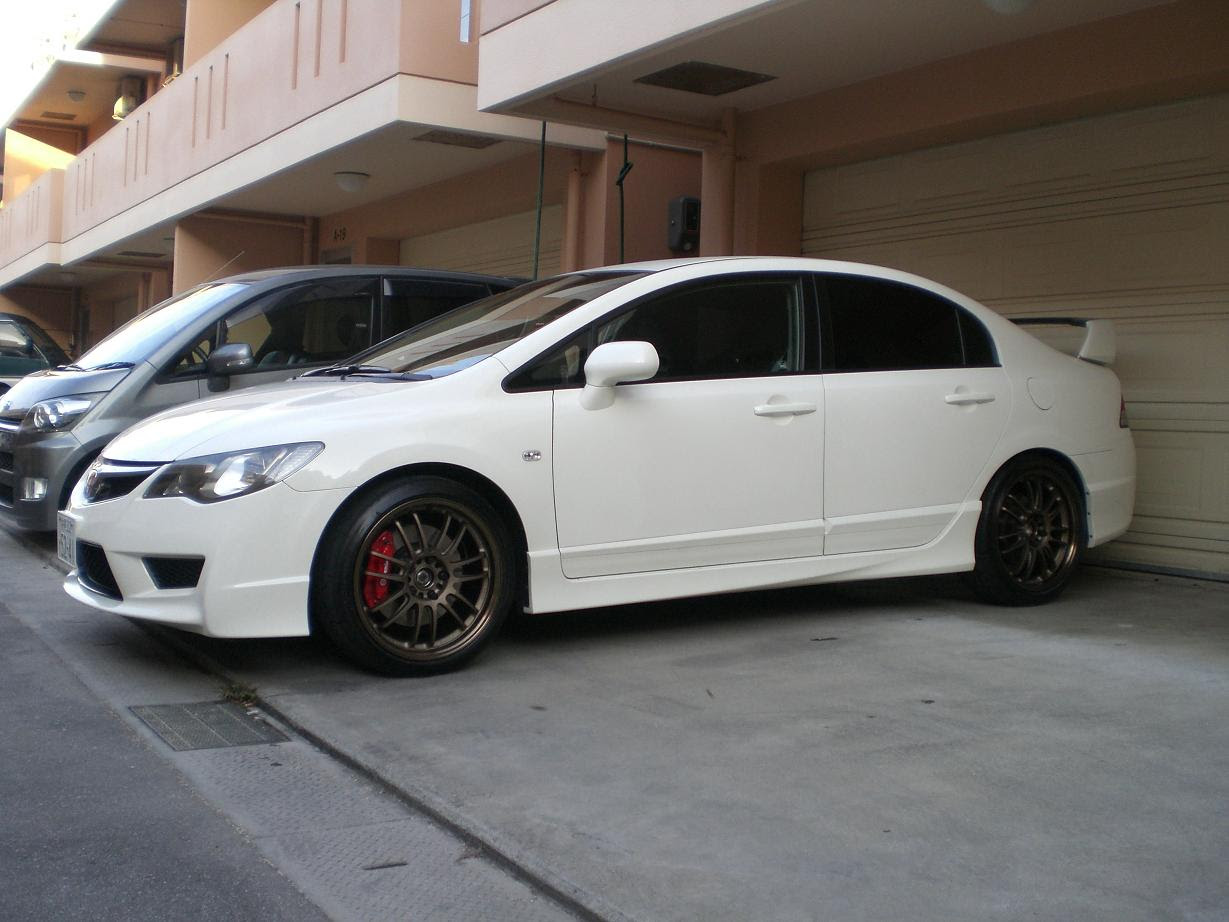 Honda Civic custom wheels Volk RE30 18x8.5, ET +52, tire 