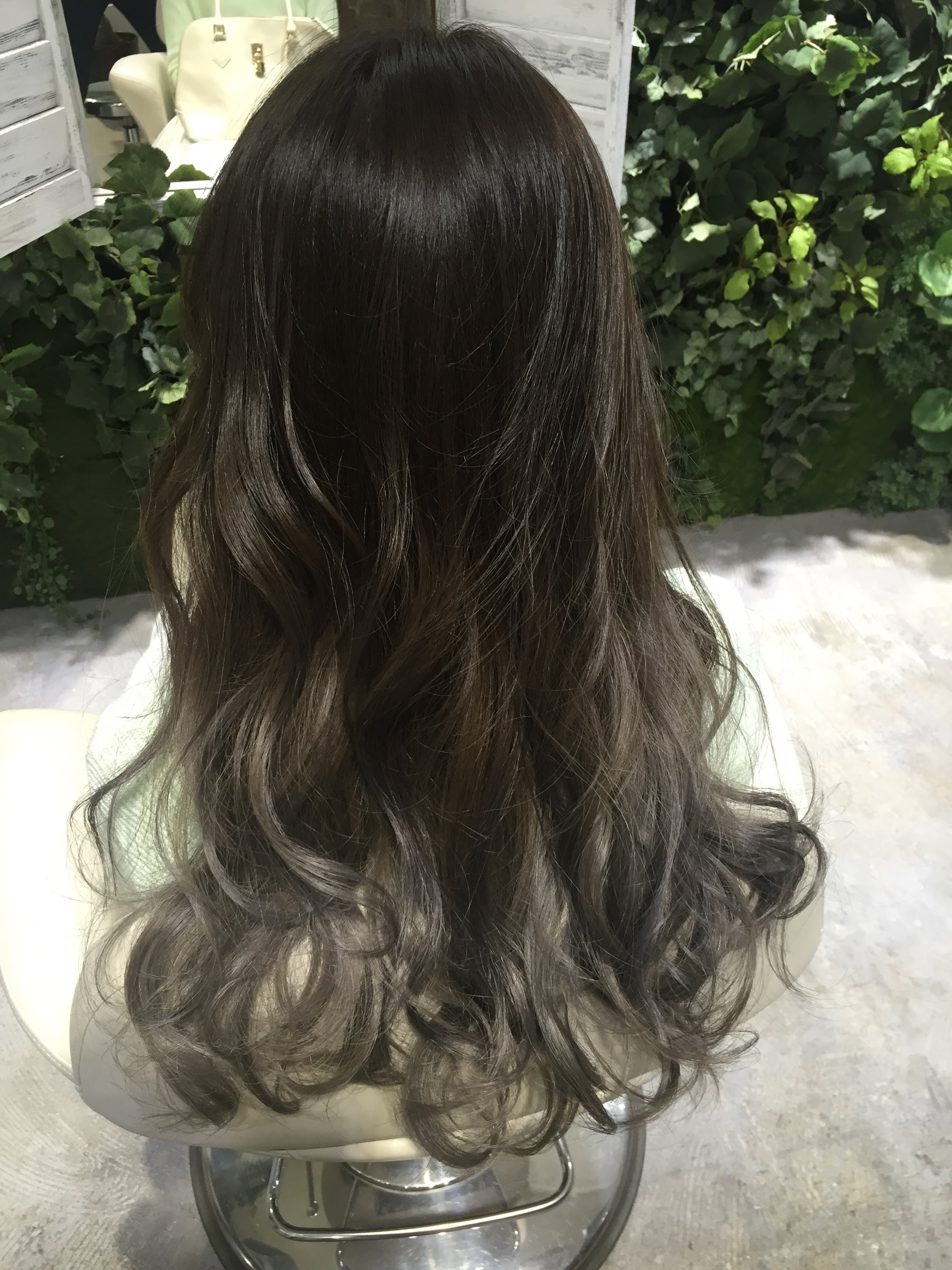 人と違う 次世代オシャレ黒髪 ダークカラー画像まとめ ミネコラ質感矯正 などヘアケア トリートメントに特化した渋谷の美容室セルサスの公式サイトです