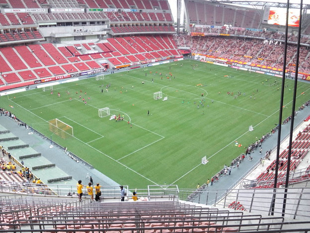 豊田スタジアムの２階席最上段から 写真共有サイト フォト蔵