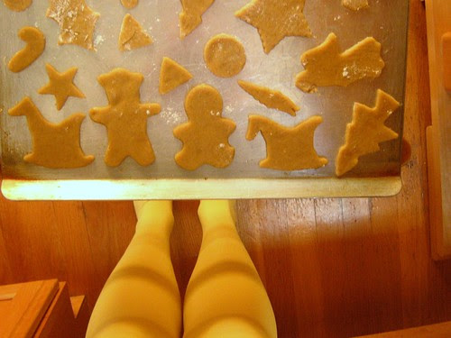 yellow tights, not jaundice