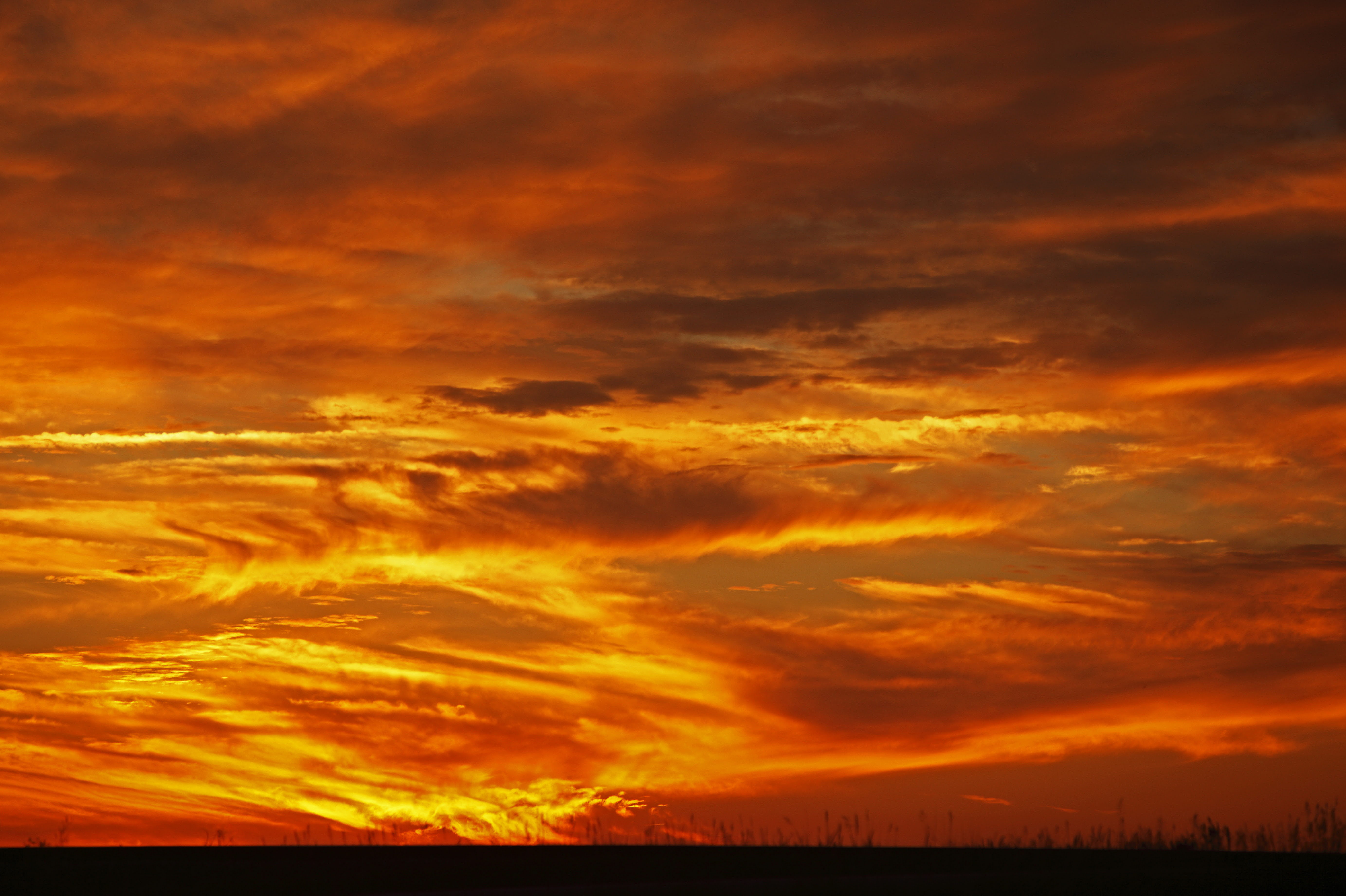 フリー画像 自然風景 空の風景 雲の風景 夕日 夕焼け 夕暮れ フリー素材 画像素材なら 無料 フリー写真素材のフリーフォト