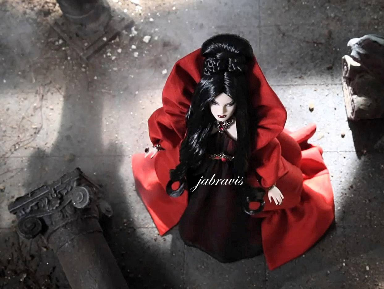 *IN HAND!* -- 2013 DIRECT EXCLUSIVE Barbie Collector HAUNTED BEAUTY ...