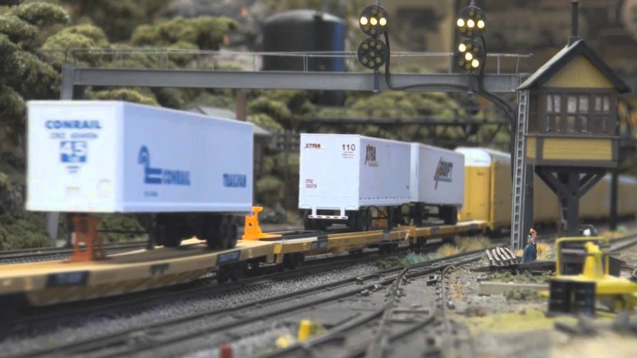  intermodal train &amp; wreck train, Norfolk Southern pushers. - YouTube