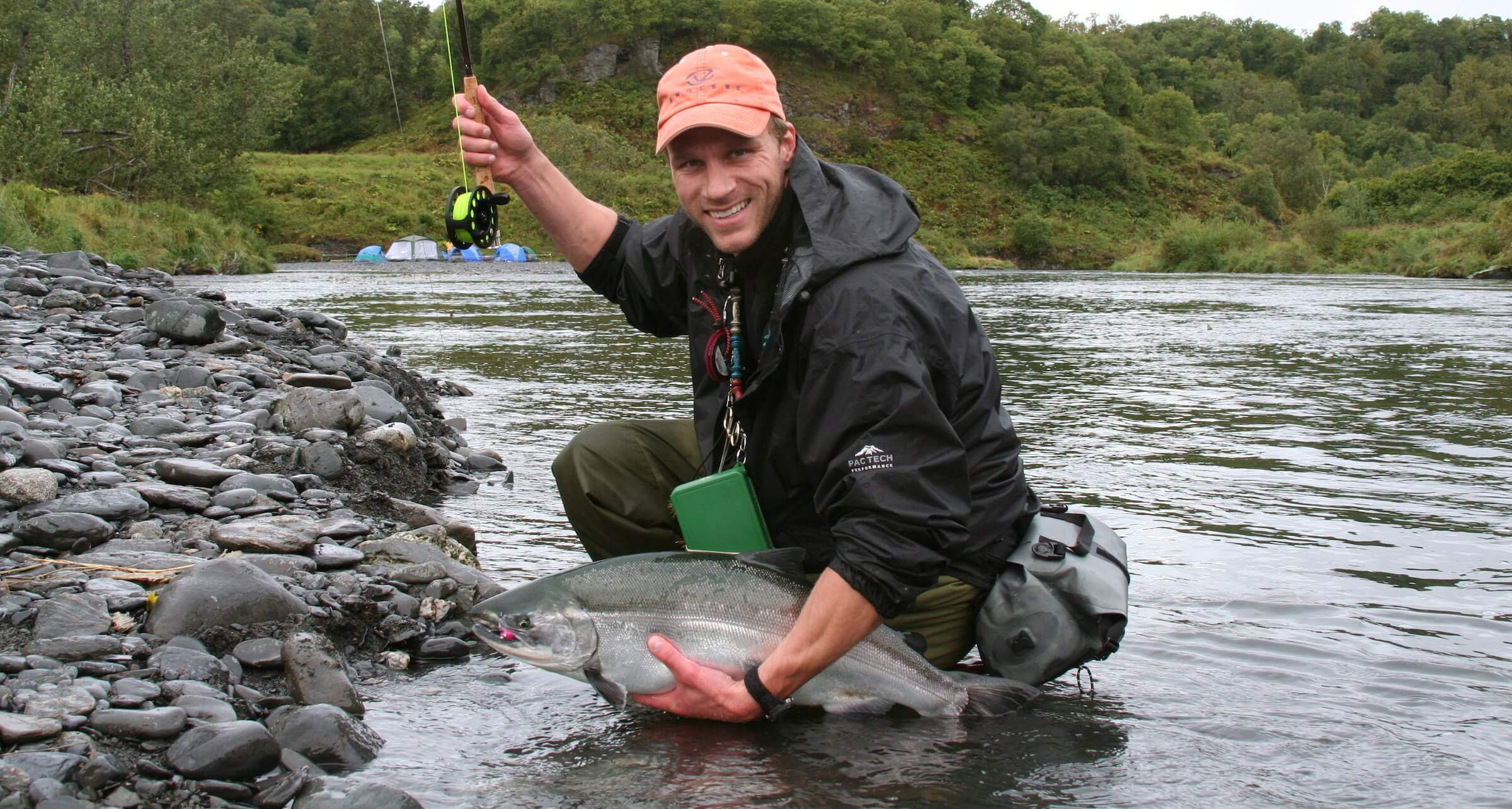 15 Best Gift Ideas for Fly Fishing Fanatics - Man Makes Fire