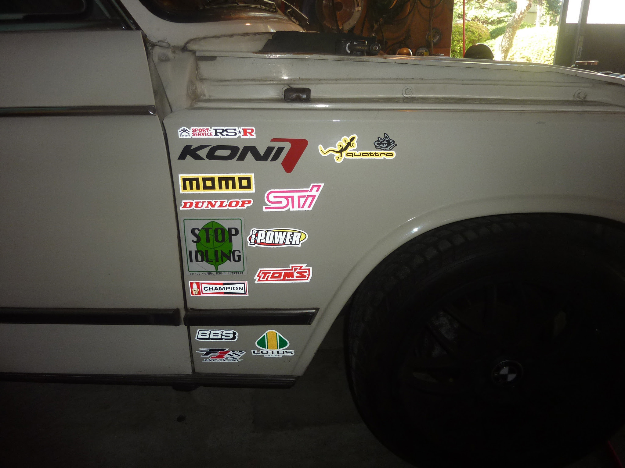 Bmw02a ステッカーチューン にしやんのbmw02といろいろな車たち