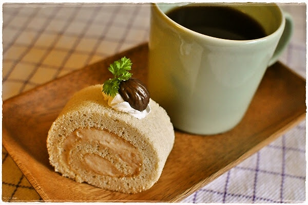 マーマレードキッチン コーヒーのお供に マロンロールケーキとらん丸さん
