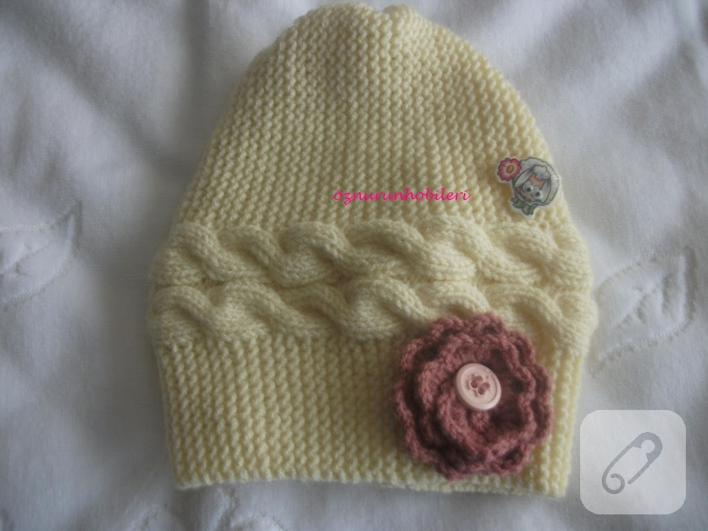 Süslü kızlara örgü bere modeli - 10marifet.org