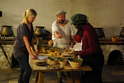 I seem to be adjusting the volume of an invisible telly!!